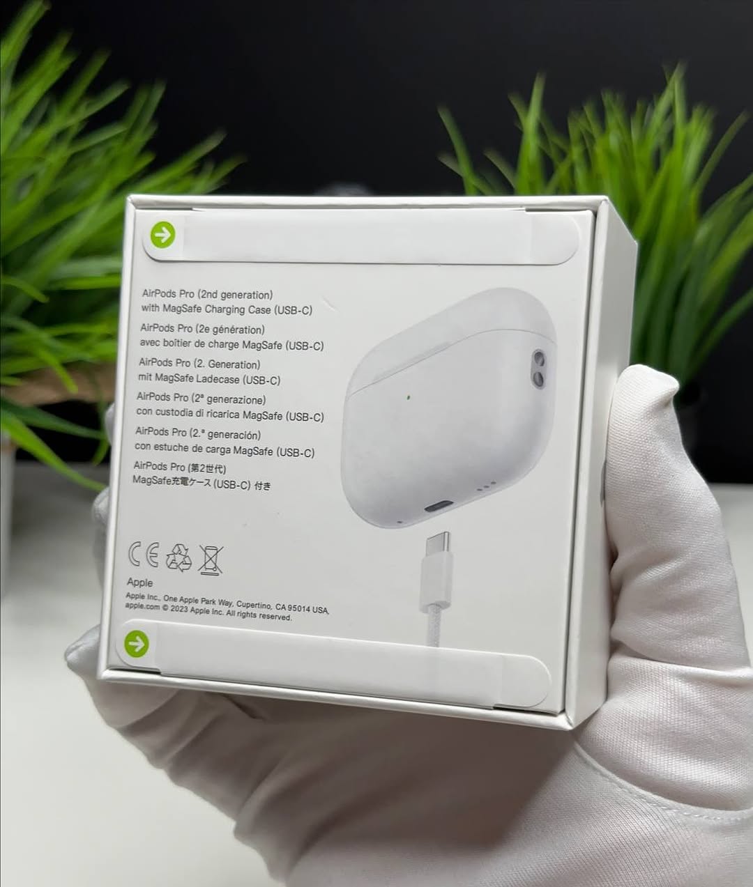 AirPods Pro (2nd generation) Wireless Headset – White
